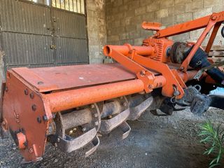 Rotovator agrícola usado