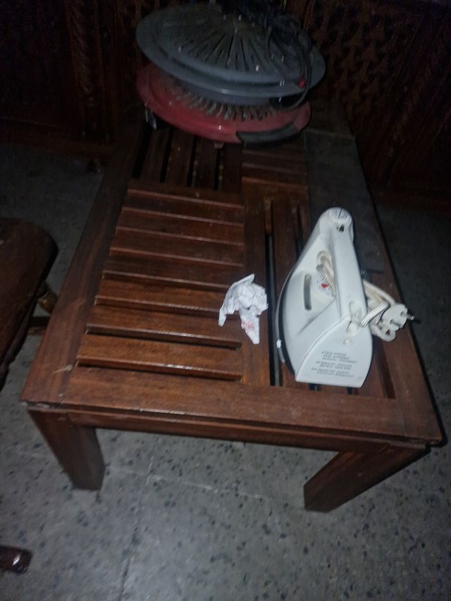 Mesa salon madera marrón