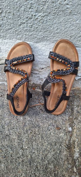 Sandalias ZAPSHOP mujer negras y marrones