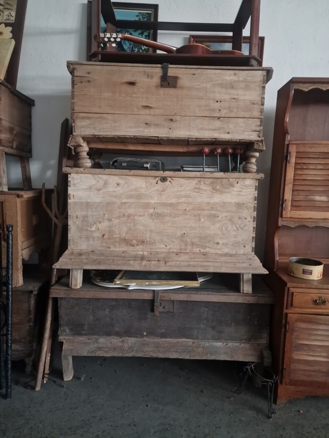 3 Arcones de Madera Antiguos