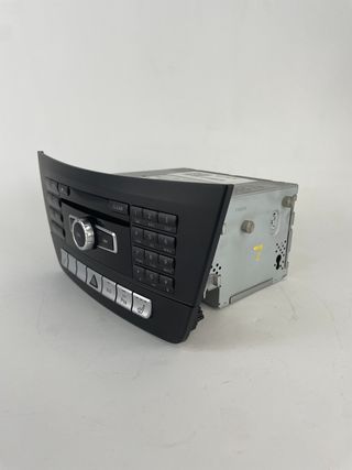 Radio Mercedes-Benz Clase C A2049005212