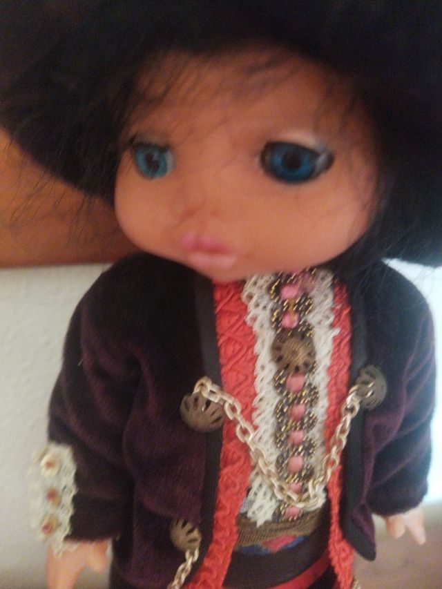 Pareja de muñecos regionales