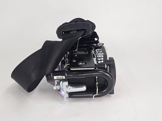 Cinturón delantero derecho Mercedes-Benz Clase C A2048605286