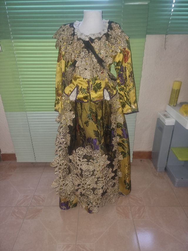 Traje Fallera niña - Talla entre 2 a 4 años