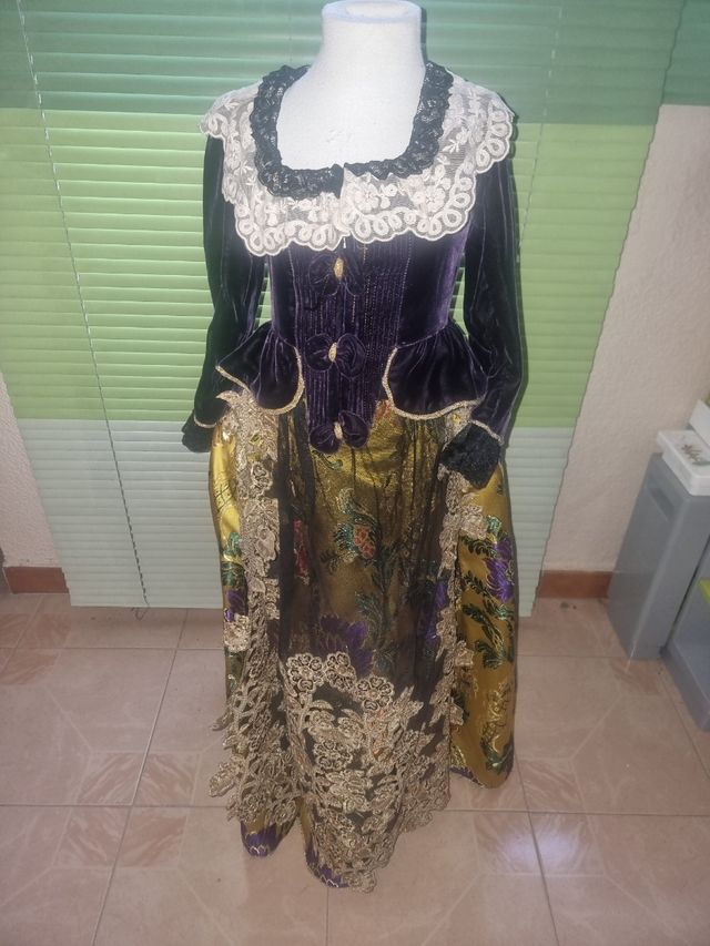 Traje Fallera niña - Talla entre 2 a 4 años