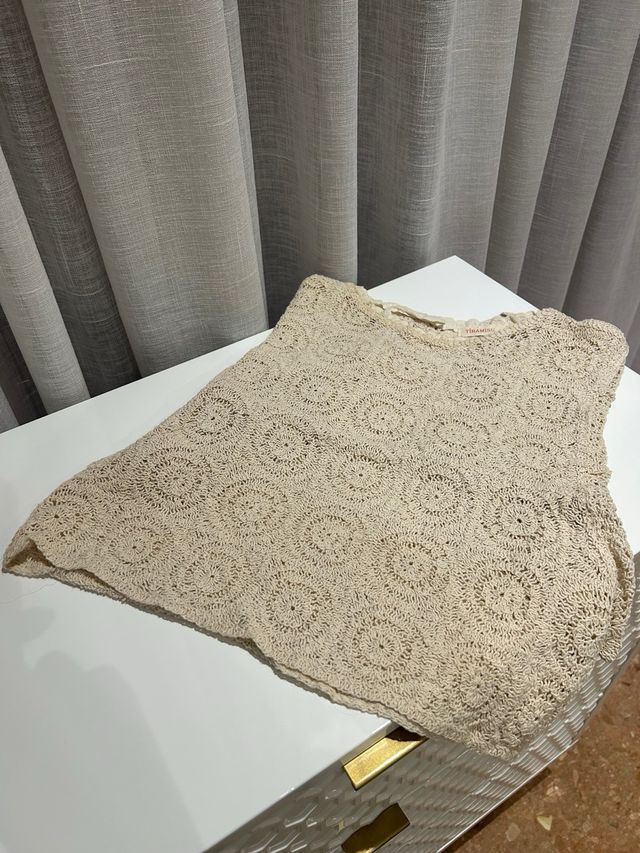 Blusa crochet beige