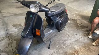 Vespa 125cc - Moto clásica