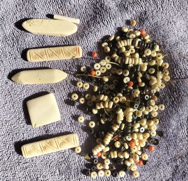 Osso 5 Ciondolo e 150 perline