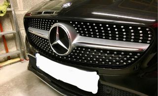 parrilla Mercedes CLA