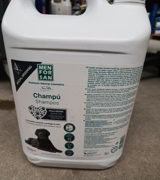 Champú Menforsan perros pelo negro 5L - nuevo