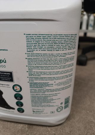 Champú Menforsan perros pelo negro 5L - nuevo