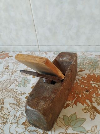 Cepillo carpintero antiguo