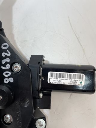 GUÍA CINTURÓN DELANTERO IZQUIERDO MERCEDES-BENZ A2078600182