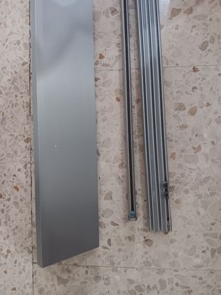 Riel para cortina - metal gris