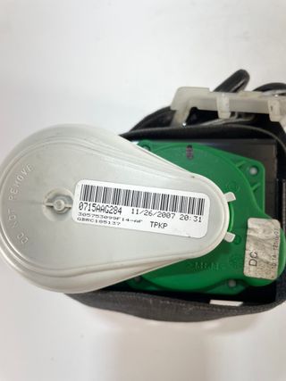 CINTURON DELANTERO DERECHO MERCEDES-BENZ A2098602585