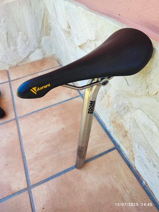 Sillín bici Aurora + tija Zoom