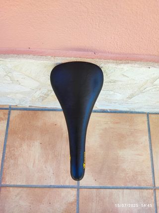 Sillín bici Aurora + tija Zoom