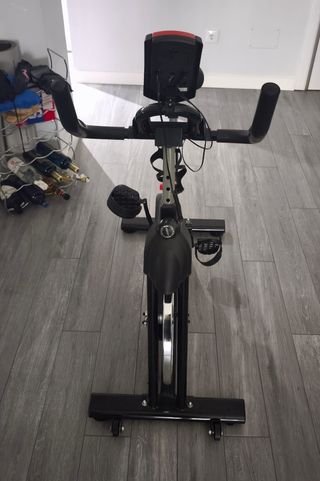 Bicicleta estática ejercicio