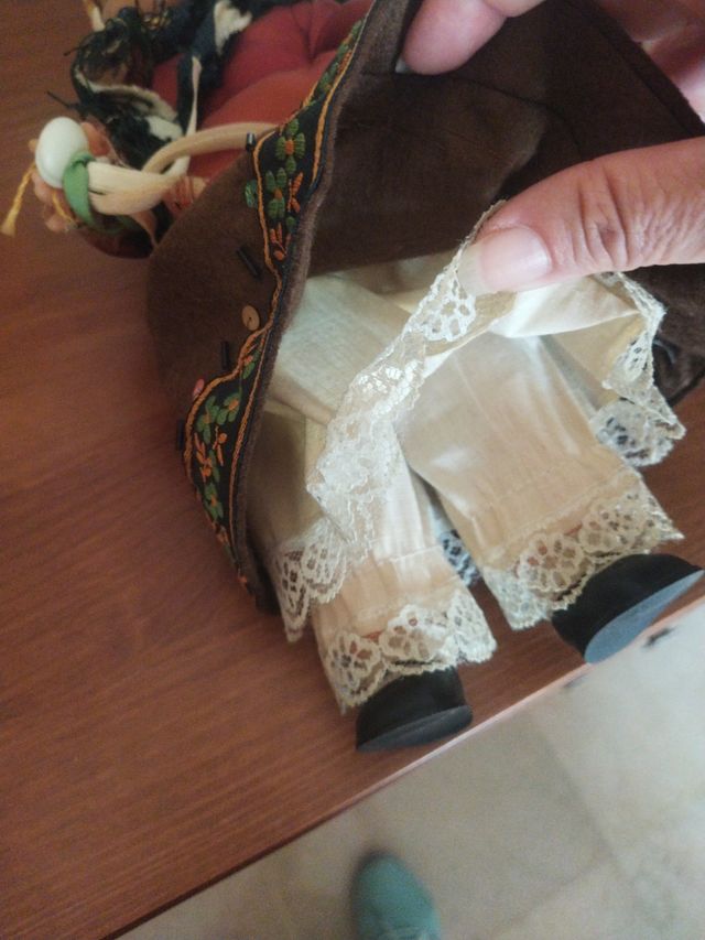 Muñeca con traje regional