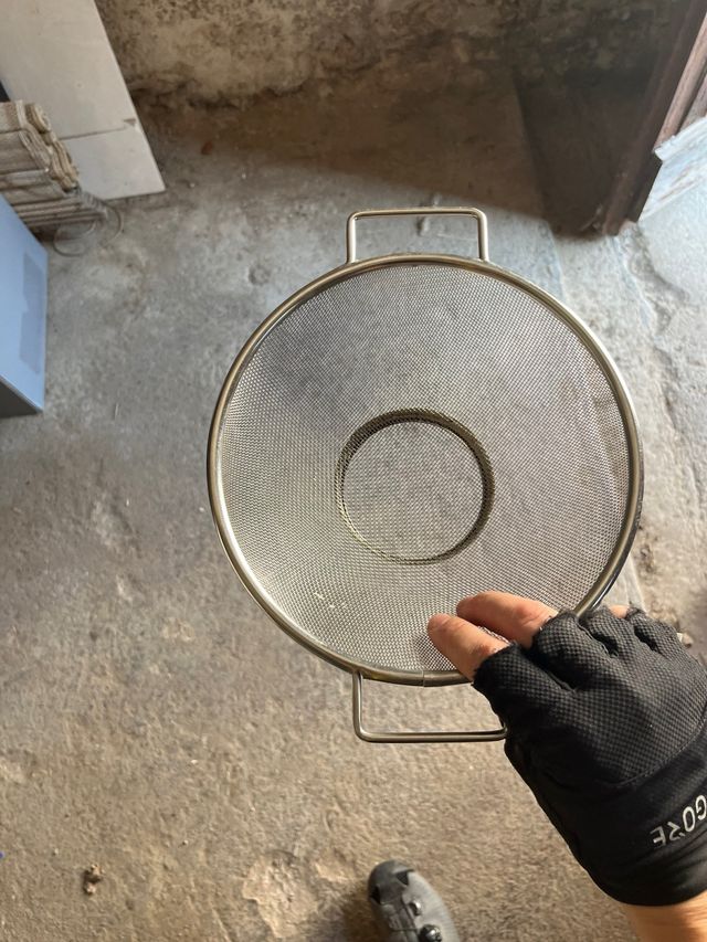 Colador metálico grande nuevo