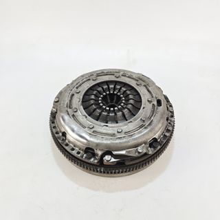 Kit Volante Motor Con Embrague Vw Passat 03L105266CC