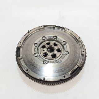 Kit Volante Motor Con Embrague Vw Passat 03L105266CC