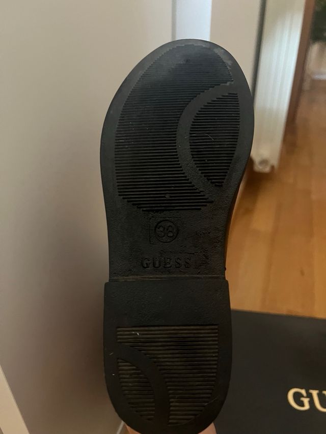 Botas altas Guess negras, talla 38