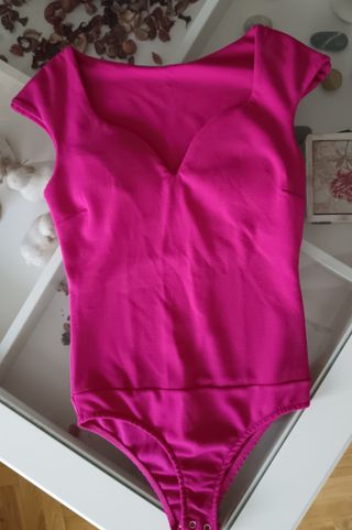 Body fucsia talla M