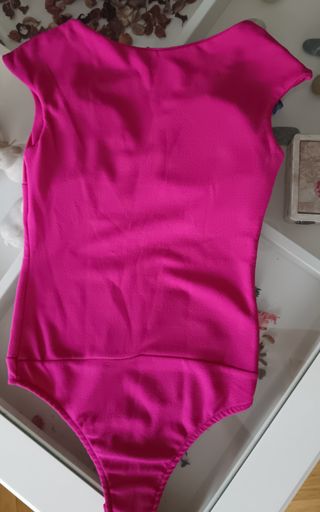 Body fucsia talla M
