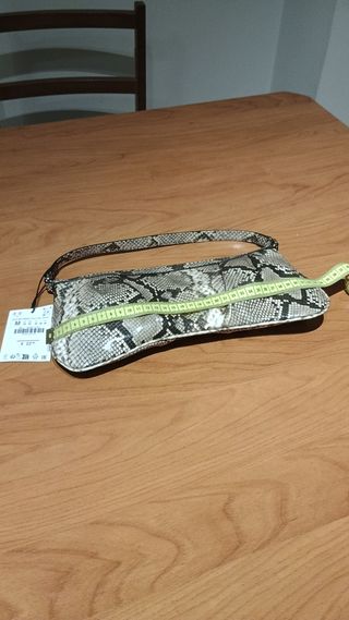 Bolso Zara serpiente