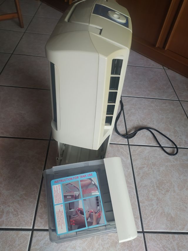 Deumidificatore  DeLonghi Tasciugo Ariadry Slim 16