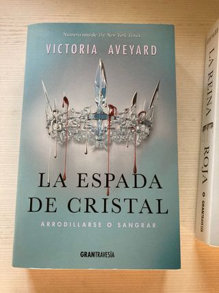Duo: La reina roja y La espada de cristal