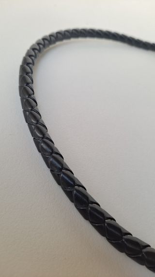 Collar vikingo de cuero negro y cabezas de dragón 