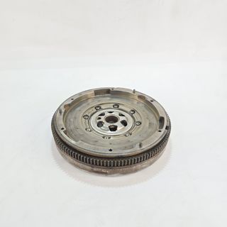 Kit Volante Motor Con Embrague Vw 05E105266B