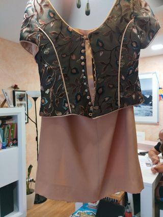 Traje fiesta beige y marrón.Solo hoy !! Bajada
