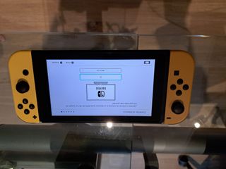 Nintendo Switch Pikachu - Edición Let´s Go