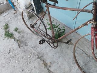 Bicicleta antigua oxidada