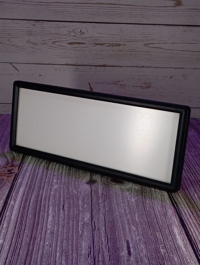 Foco LED blanco y negro