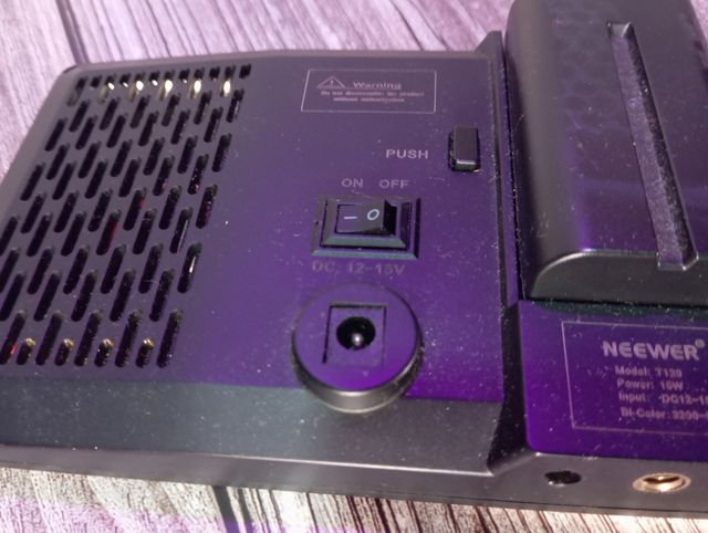 Foco LED blanco y negro