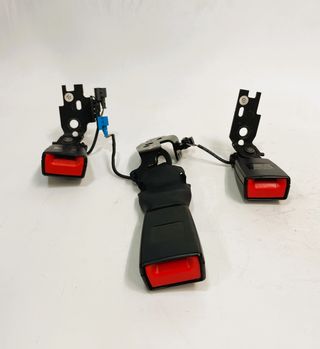 Anclajes cinturones traseros Mercedes-Benz Clase E A2138600569