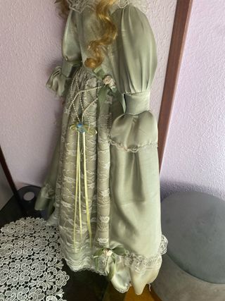 Muñeca porcelana antigua