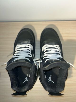 Jordan 4 Retro - White Thunder