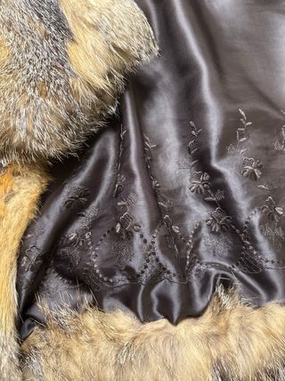 Chaquetón piel zorro dorado y negro