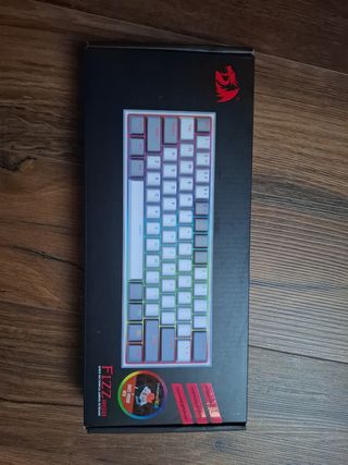 Tastiera Gaming Redragon Fizz RGB K617