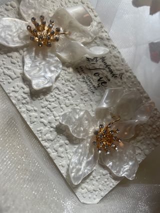 Pendientes grandes flor nacarada bodas Novias