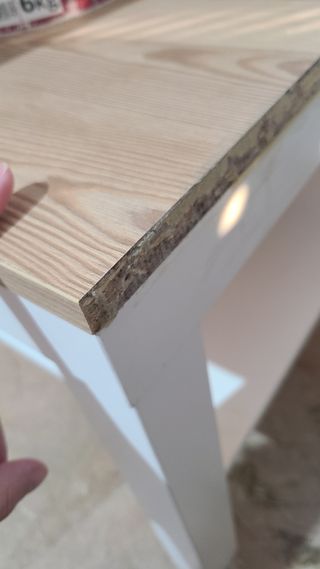 Mesa madera salón - blanco y marrón