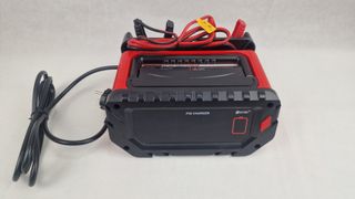 Cargador batería coche 6V-24V