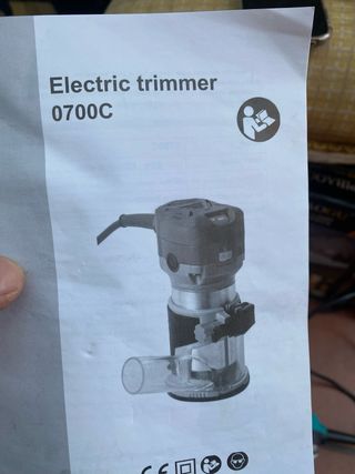 Fresadora eléctrica 0700C