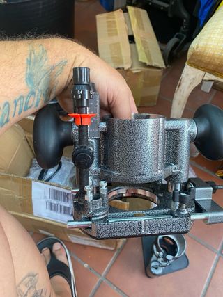 Fresadora eléctrica 0700C