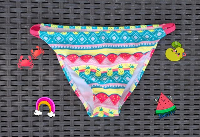 Bikini niña culot, estampado frutas